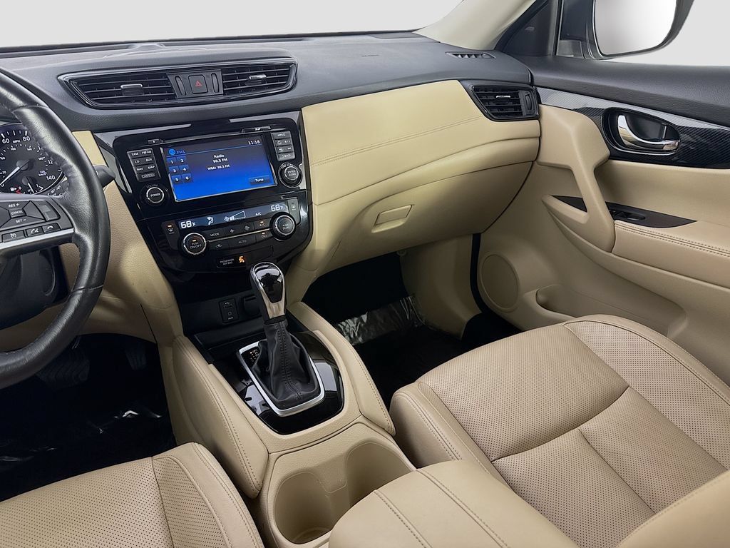 Used 2017 Nissan Rogue SL AWD/4WD image 28