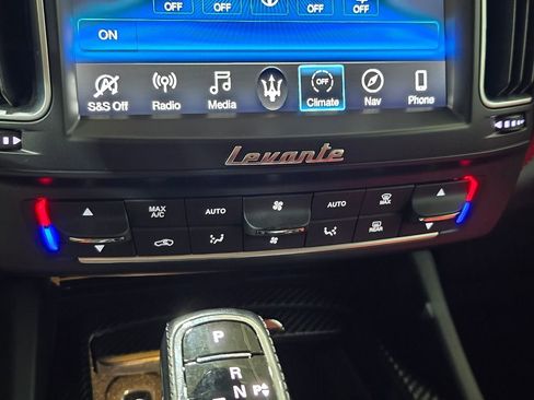 Used 2019 Maserati Levante GTS image 14