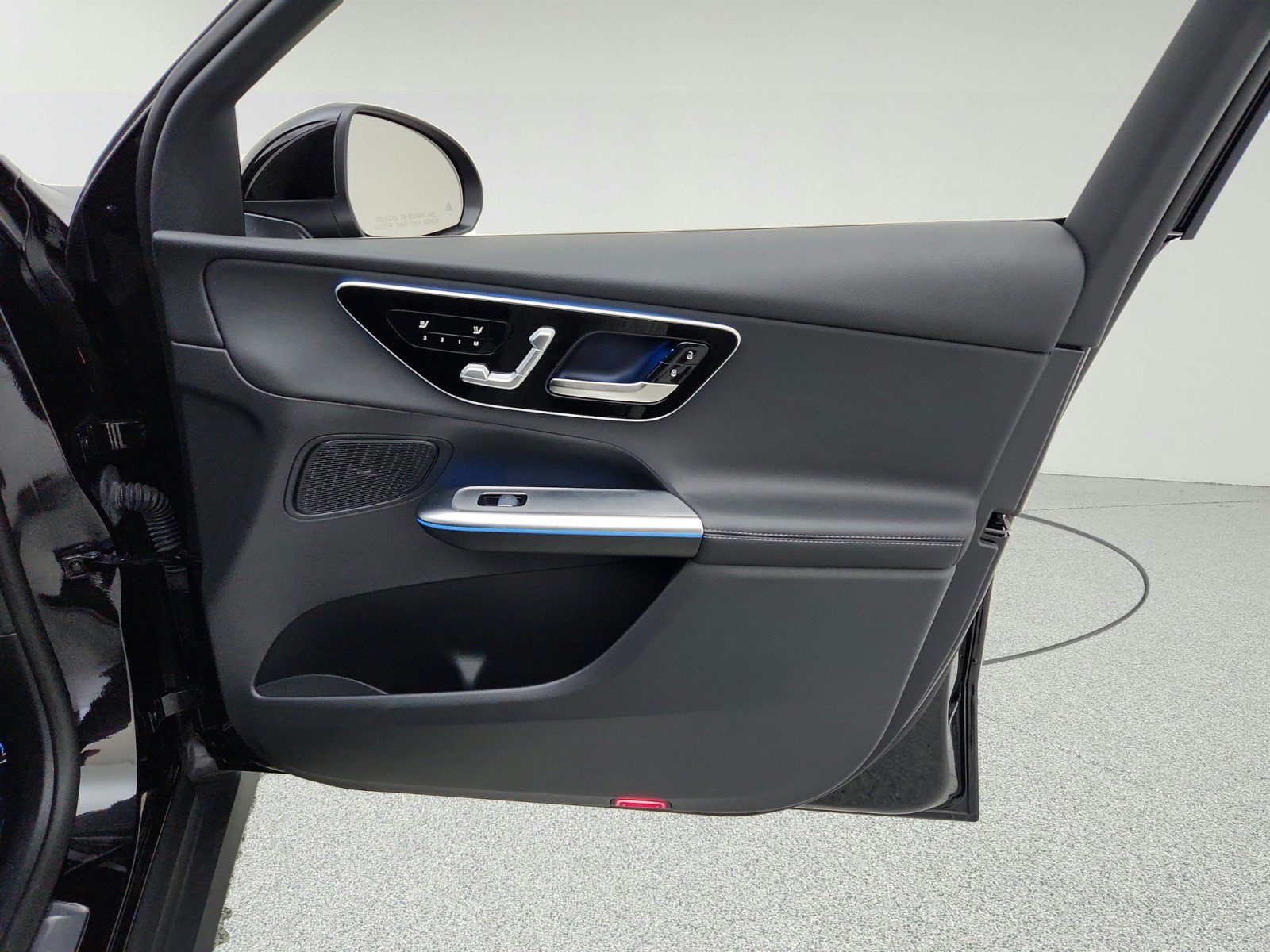 Certified 2025 Mercedes-Benz GLC 300 4MATIC image 29