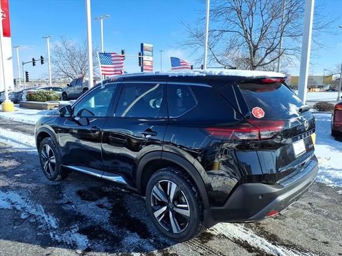 Used 2023 Nissan Rogue SL image 5