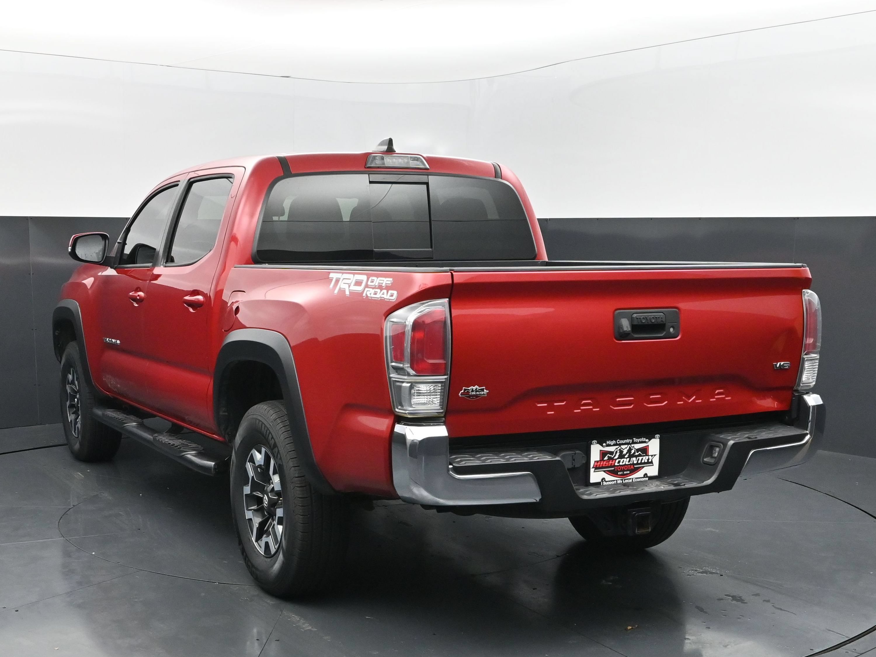 Used 2021 Toyota Tacoma TRD Off-Road RWD image 4