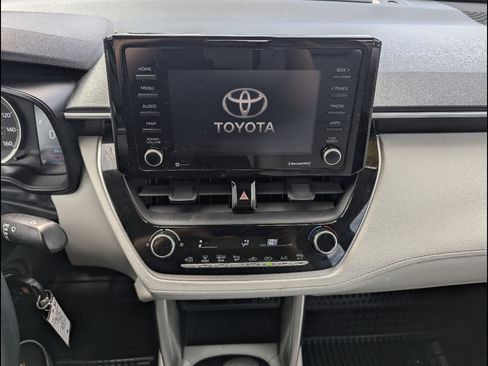 Used 2022 Toyota Corolla Cross L image 29