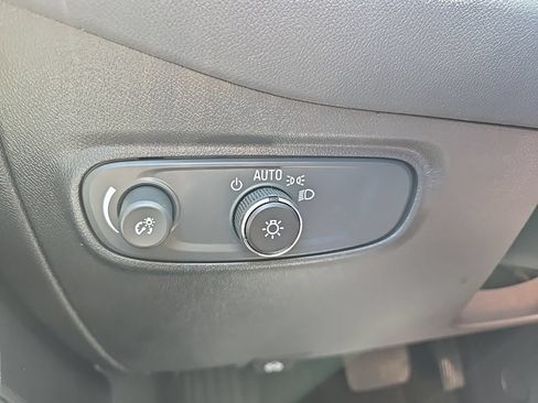 Used 2024 Chevrolet Equinox LT w/ Driver Convenience Package AWD/4WD image 47