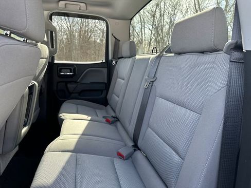 Used 2018 Chevrolet Silverado 1500 Custom w/ Custom Convenience Package image 16