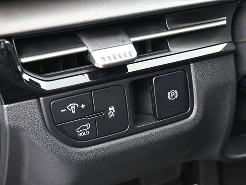 Used 2026 Kia Sportage EX w/ EX Panorama Roof Package image 15