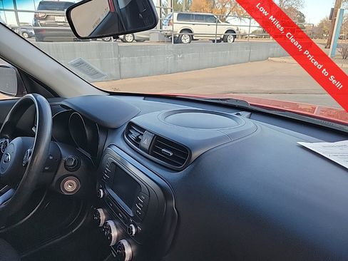 Used 2019 Kia Soul Base 4D Hatchback image 41