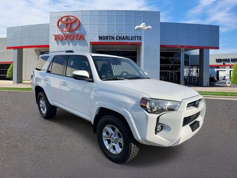Used 2021 Toyota 4Runner SR5 image 2