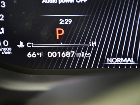 Certified 2025 Acura MDX SH-AWD w/ Technology Package image 17