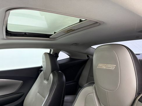 Used 2011 Chevrolet Camaro SS image 25