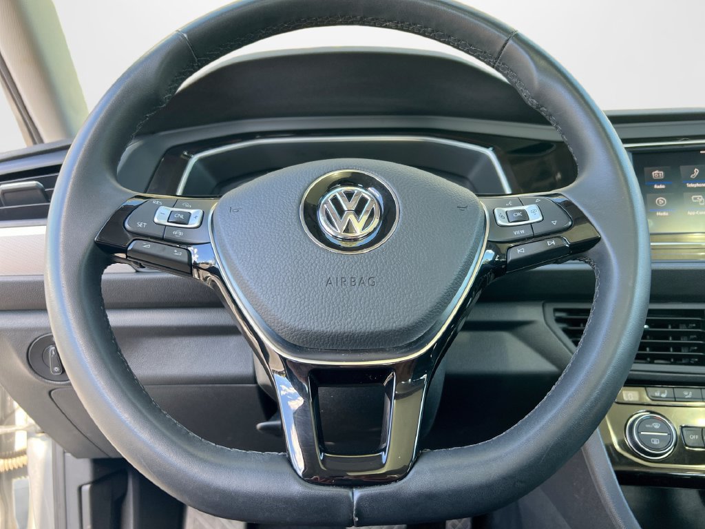 Used 2020 Volkswagen Jetta SE w/ SE Cold Weather Package FWD image 18