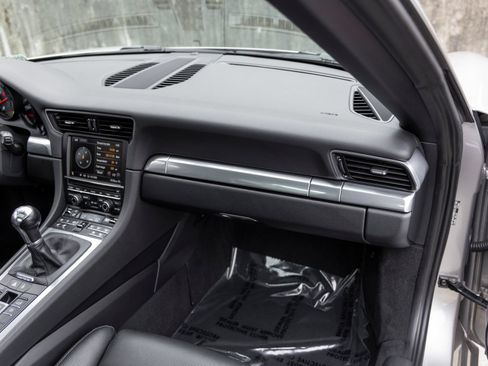 Used 2013 Porsche 911 Carrera RWD image 54