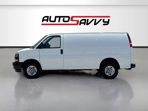 Used 2023 GMC Savana 2500 w/ Driver Convenience Package RWD image 4