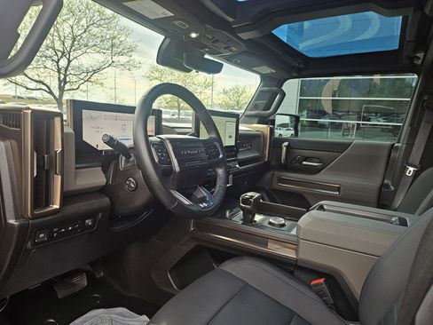 Used 2024 GMC Hummer EV 3X w/ Extreme Off-Road Package image 10