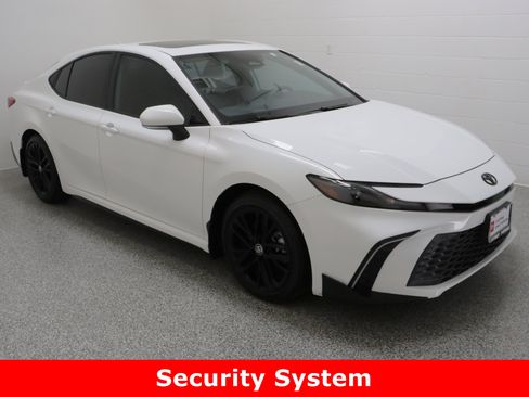 Certified 2025 Toyota Camry SE w/ Multimedia Upgrade Package image 4