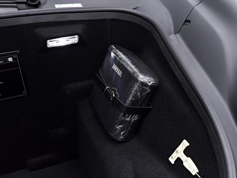 Used 2019 Ferrari 488 Spider RWD image 19