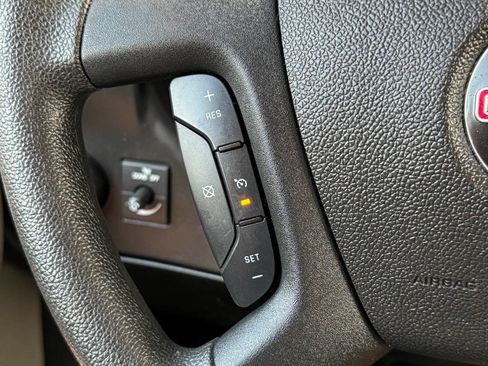 Used 2022 GMC Savana 2500 w/ Driver Convenience Package RWD image 26