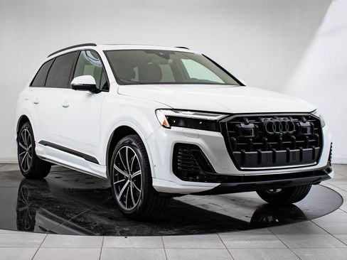 Used 2025 Audi Q7 2.0T Premium Plus w/ Premium Plus Package image 12