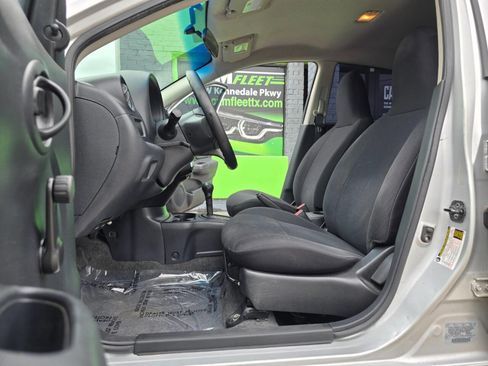 Used 2014 Nissan Versa S Plus image 16