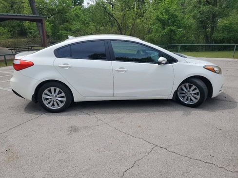 Used 2014 Kia Forte LX FWD image 7