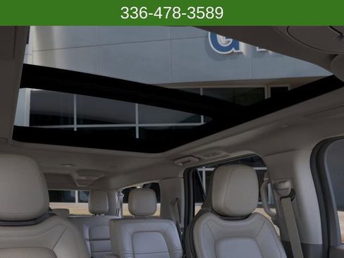 New 2024 Lincoln Navigator L Reserve image 22