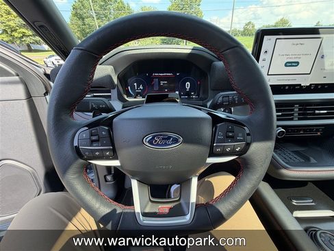 Used 2025 Ford Explorer ST AWD/4WD image 7