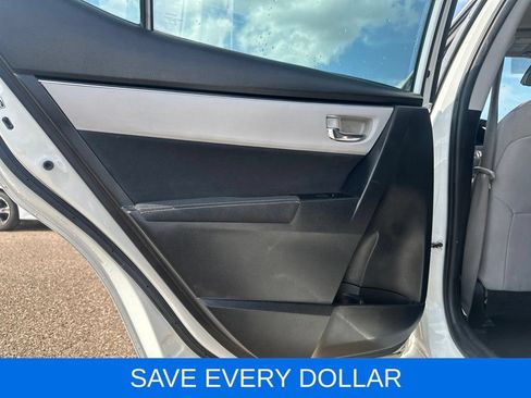 Used 2017 Toyota Corolla LE FWD image 14