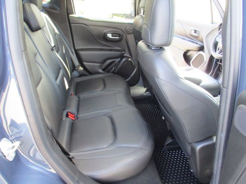 Certified 2022 Jeep Renegade Limited w/ Sun, Sound & Wheels Group image 13