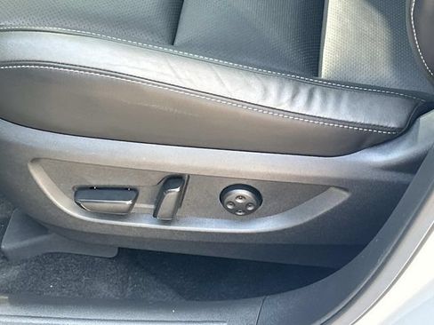 Certified 2025 INFINITI QX50 Luxe AWD/4WD image 14
