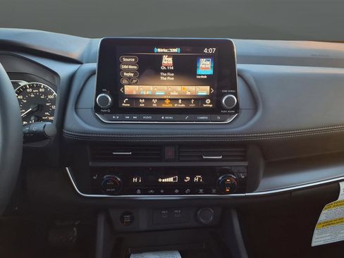 New 2026 Nissan Rogue SV w/ SV Premium Package image 19