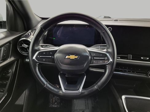 Used 2025 Chevrolet Equinox LT image 6