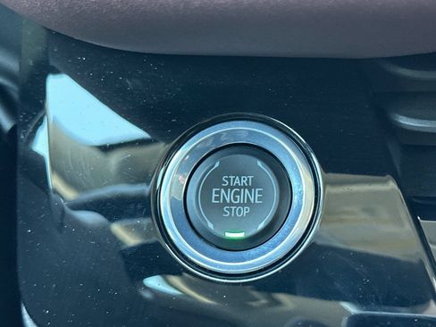 Certified 2025 Buick Envision Sport Touring AWD/4WD image 24