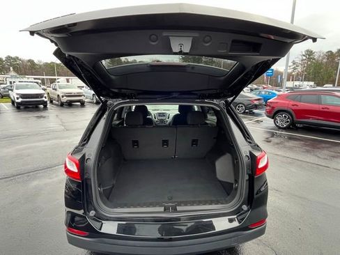 Used 2021 Chevrolet Equinox LS w/ LS Convenience Package image 12