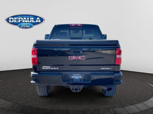 Used 2019 GMC Sierra 2500 Denali w/ Suspension Package, Off-Road AWD/4WD image 5