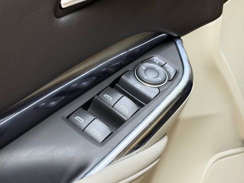 Certified 2023 Cadillac XT4 Luxury image 22