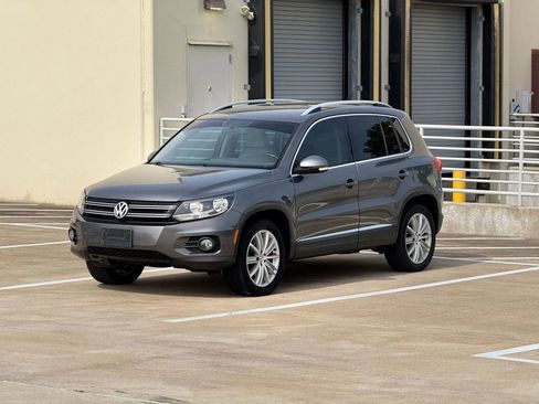 Used 2014 Volkswagen Tiguan S AWD/4WD image 3