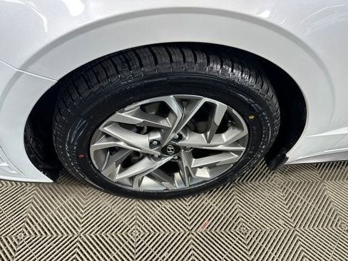 Used 2021 Hyundai Sonata SEL w/ Winter Weather Package image 10