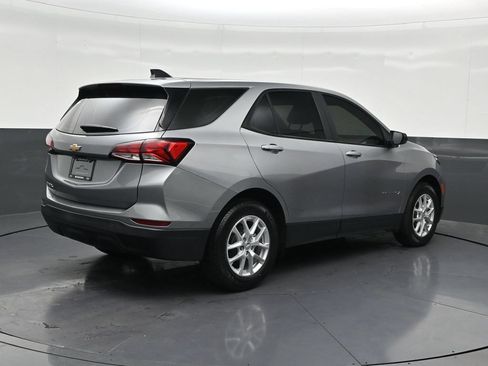 Used 2023 Chevrolet Equinox LS FWD image 5
