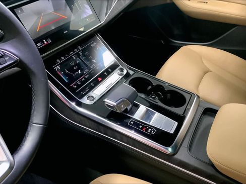 Used 2023 Audi Q8 Prestige image 14