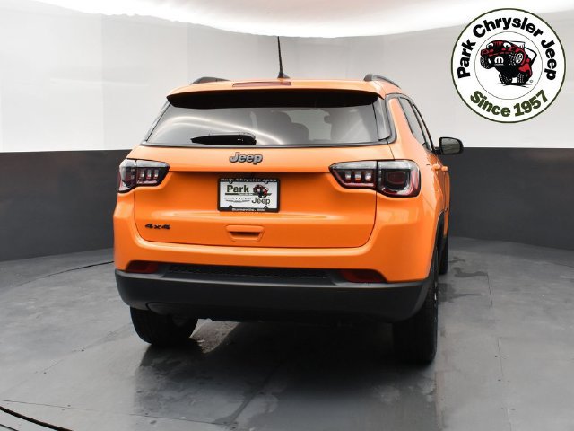 New 2026 Jeep Compass Latitude AWD/4WD image 5