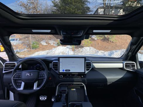 Used 2025 Toyota Tundra Limited image 19