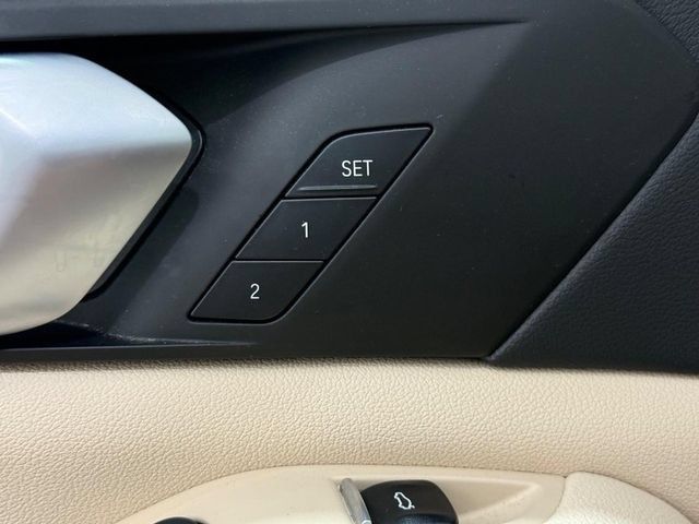 Used 2021 BMW X5 xDrive40i w/ Convenience Package AWD/4WD image 14