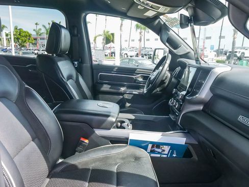 Used 2024 RAM 1500 Laramie image 16