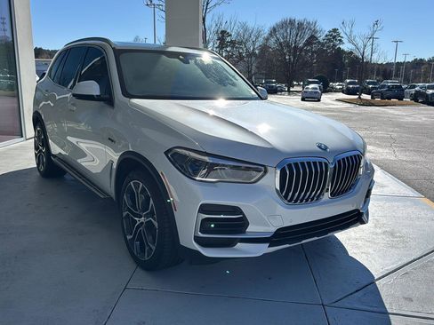 Used 2022 BMW X5 xDrive45e w/ Executive Package image 6