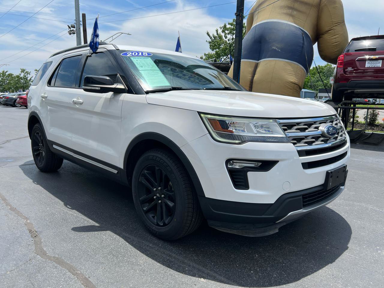 Used 2018 Ford Explorer XLT w/ Equipment Group 201A AWD/4WD image 8