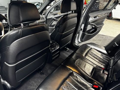 Used 2018 BMW 540i xDrive image 42