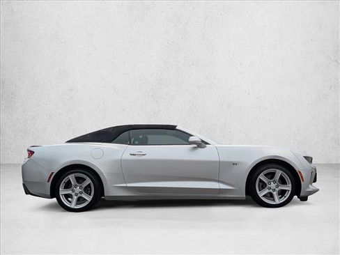 Used 2017 Chevrolet Camaro LT w/ Technology Package image 4