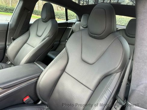 Used 2023 Tesla Model S AWD image 12