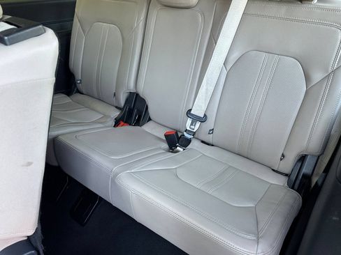 Used 2024 Ford Expedition Max Limited RWD image 18