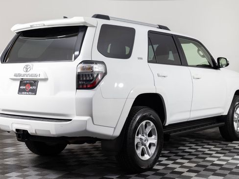 Used 2024 Toyota 4Runner SR5 Premium AWD/4WD image 7