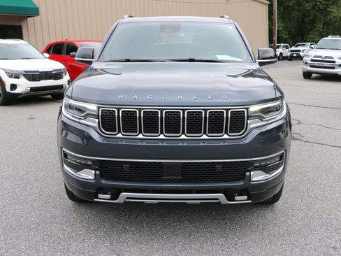 Used 2023 Jeep Wagoneer Series II w/ Premium Group I AWD/4WD image 11